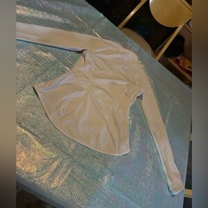 Women's white gym jacket‎